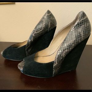 Levity Snakeskin Wedge Heels 9 1/2